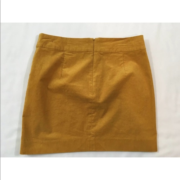 Banana Republic Dresses & Skirts - Women’s 6 Banana Republic MS&Co Skirt Corduroy